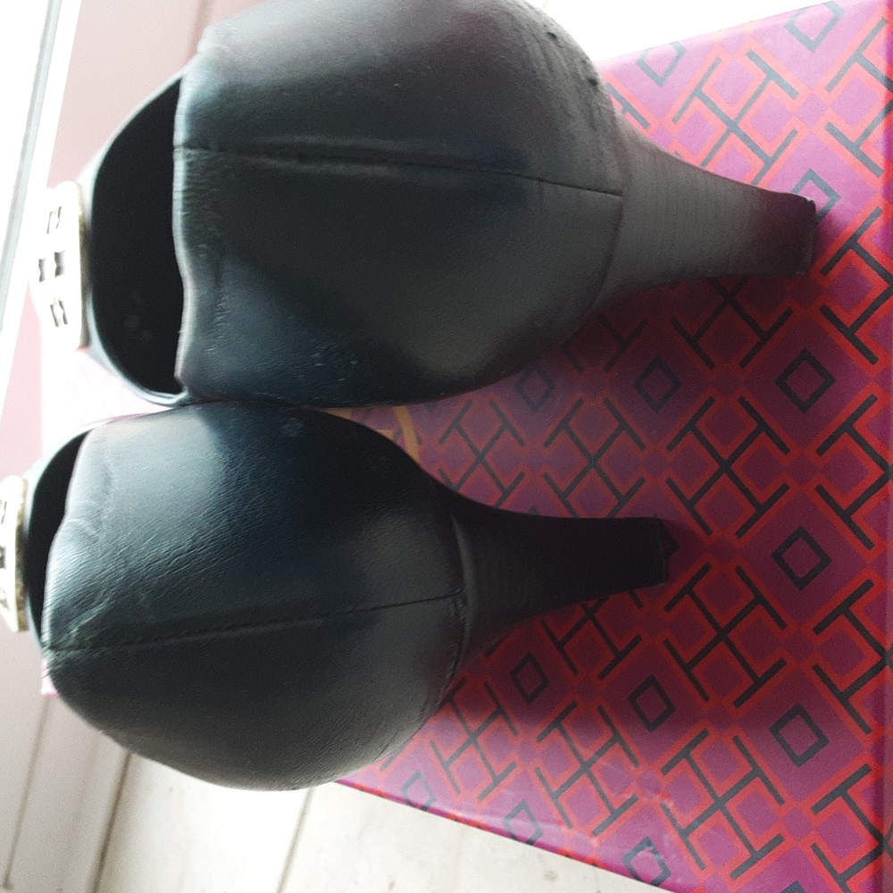 Tory Burch Black Leather Pumps - Picture 3 of 7